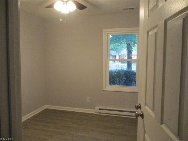 7638 Pine Street Rural Hall NC 27045