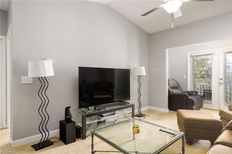 923 Windcastle Lane #311 Winston-Salem – photo 4