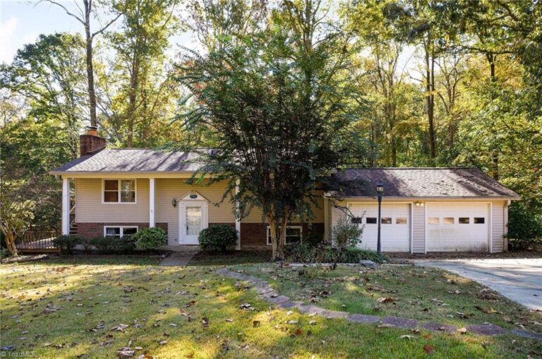 576 Brentwood Road Winston Salem NC 27107