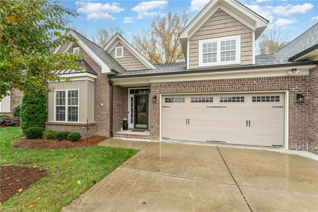 1601 Suzanne Lane Lexington – photo 1