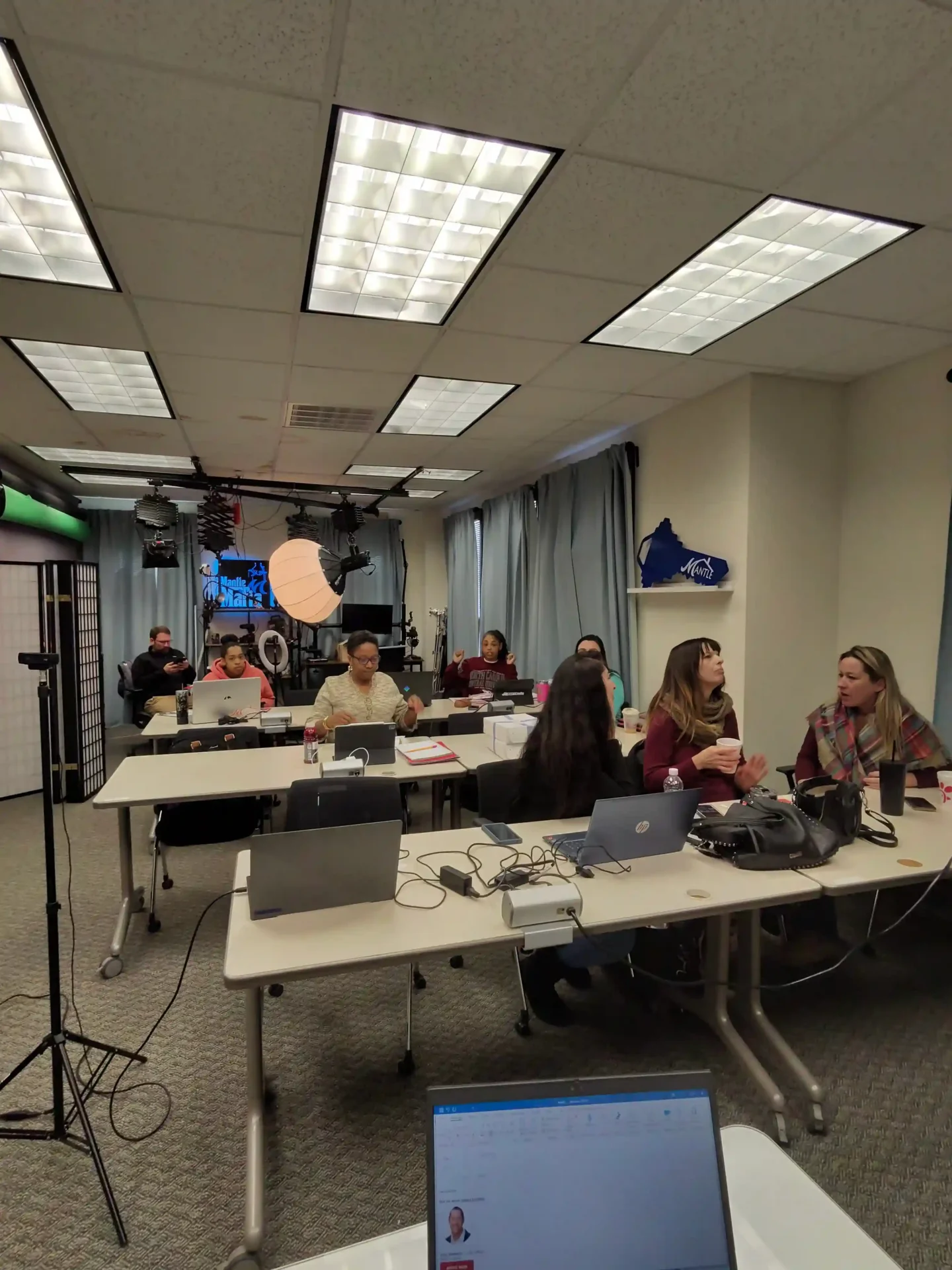 Mantle Realty agents working together before Tuesday morning training in North Carolina