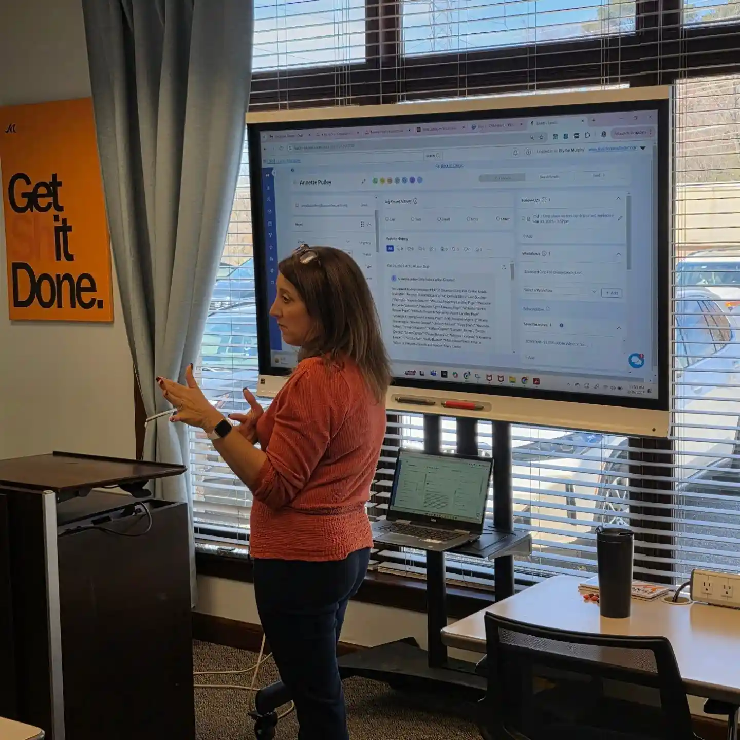 Blythe training agents in the High Point office