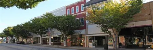 Rockingham County downtown streetscape for Madison area home search context