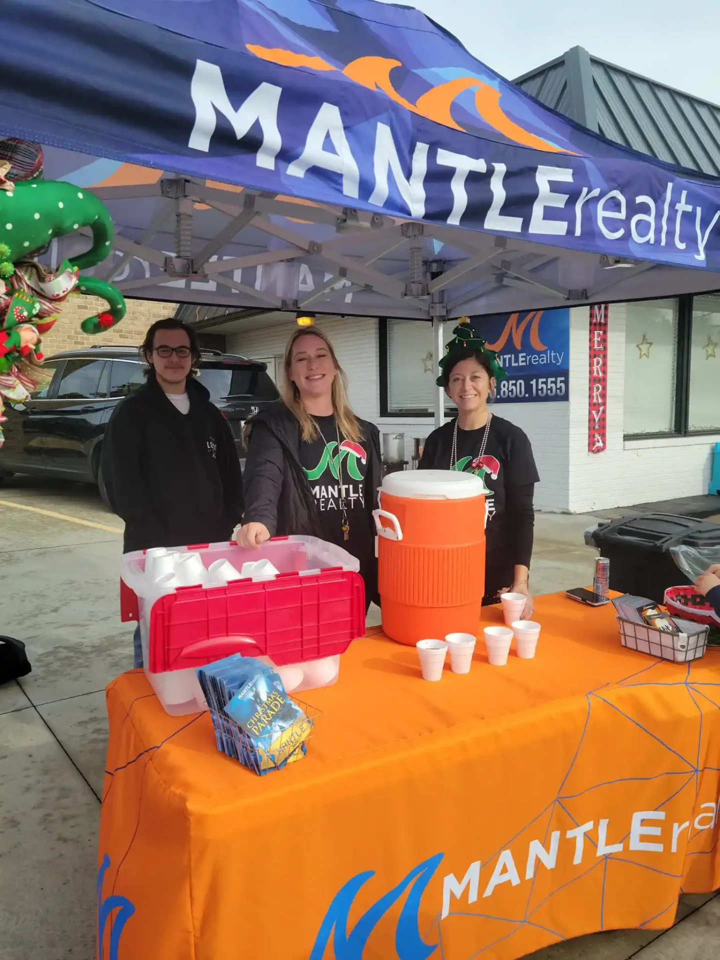 Mantle Realty involved in the Kernersville Christmas Parade in front of the Kernersville office