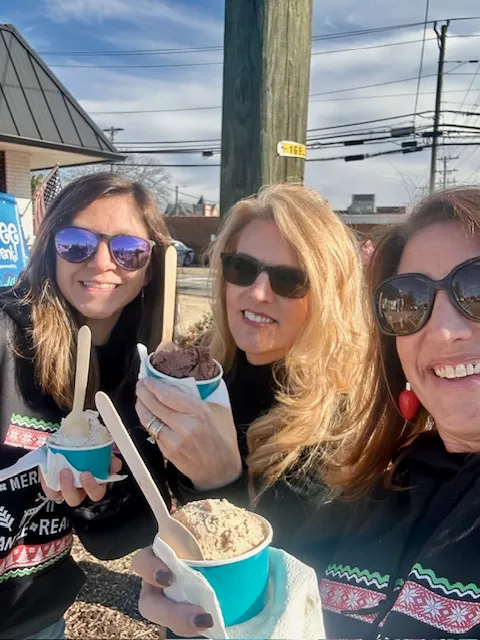 Mantle Realty agents spending time in the Kernersville community