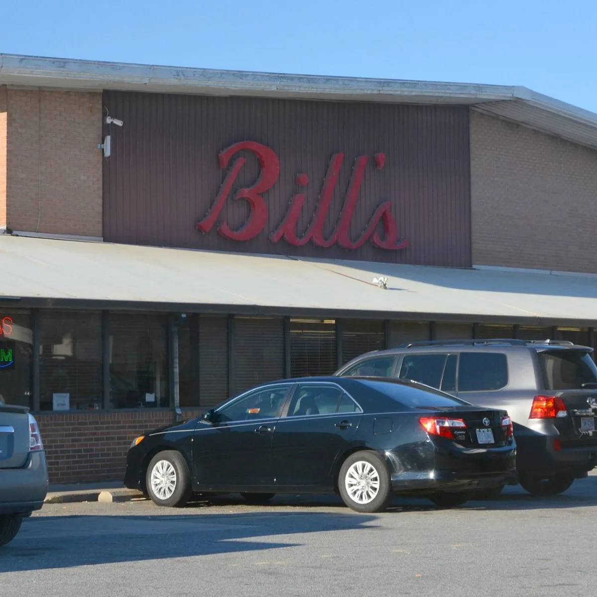 Bills Truck Stop restaurant near Linwood NC