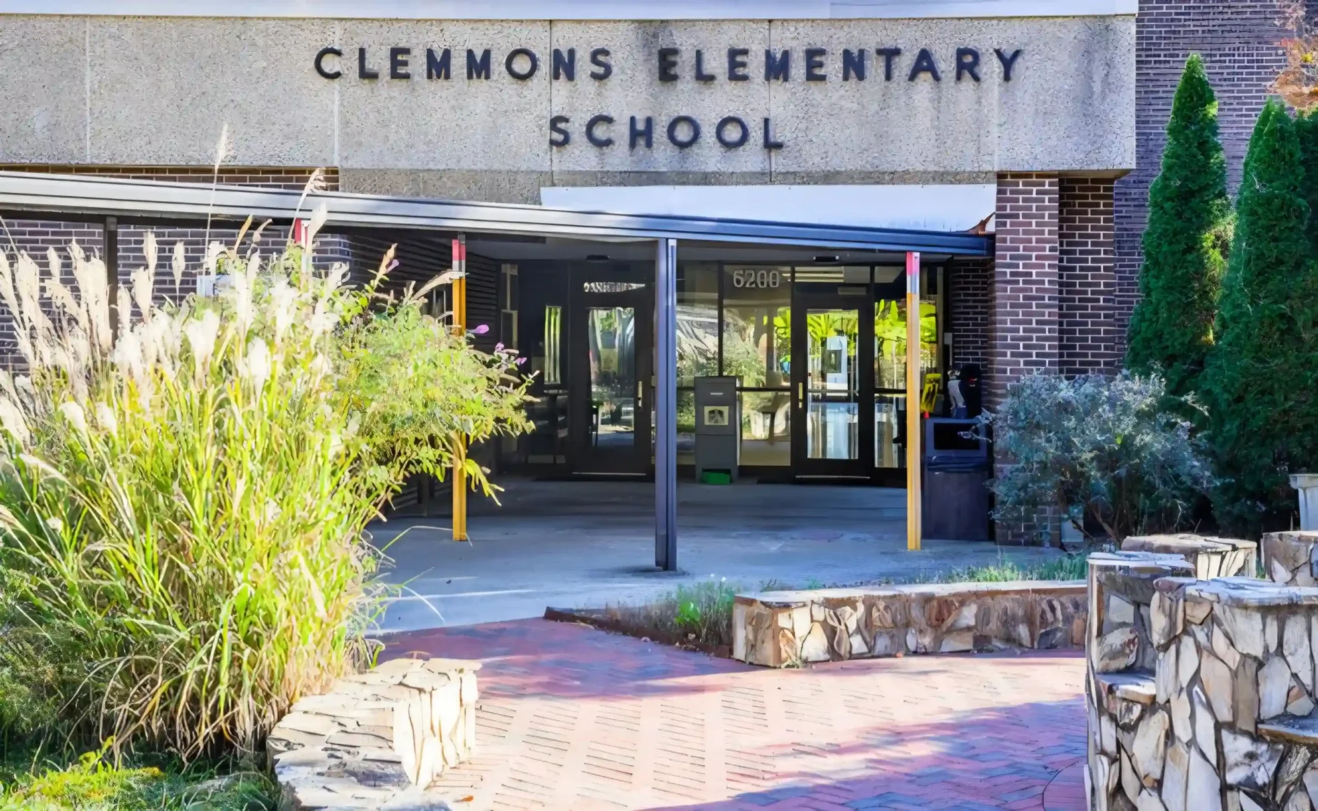 Clemmons Elementary School in Clemmons NC