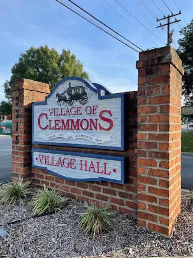 Clemmons NC entrance sign