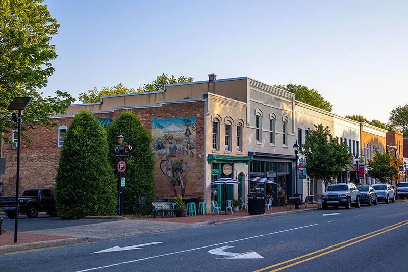 Davidson NC downtown Lake Norman walkable college town