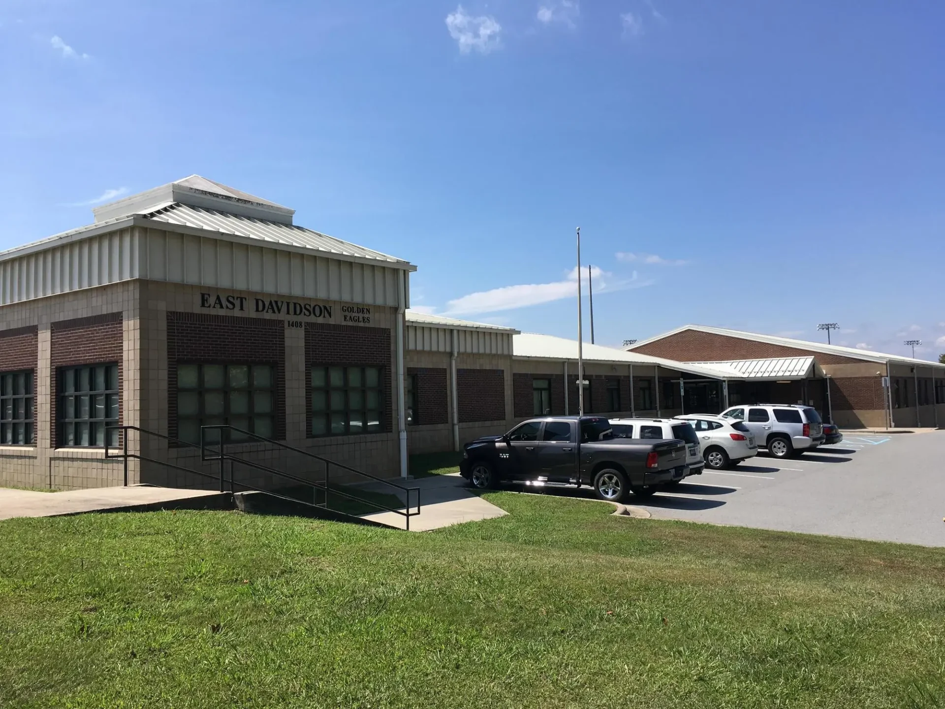 East Davidson High School exterior near Thomasville NC