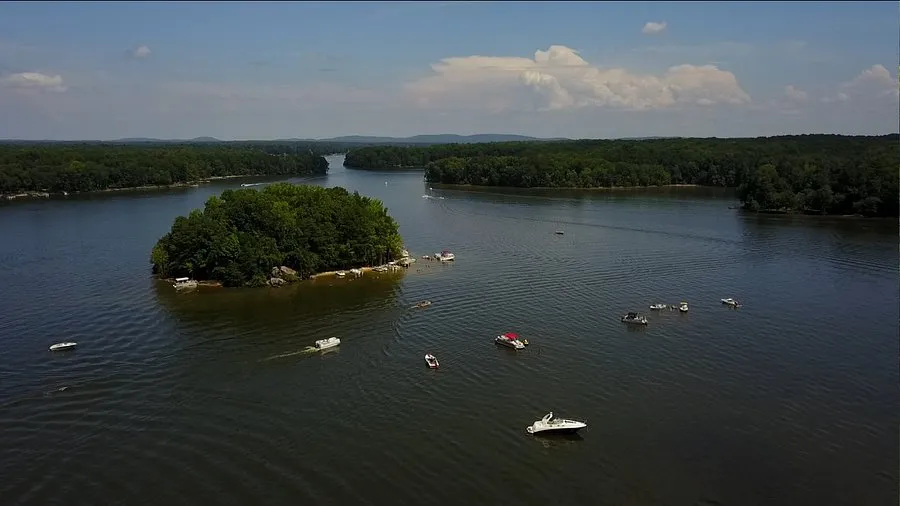 Boating near Goat Island on High Rock Lake in North Carolina