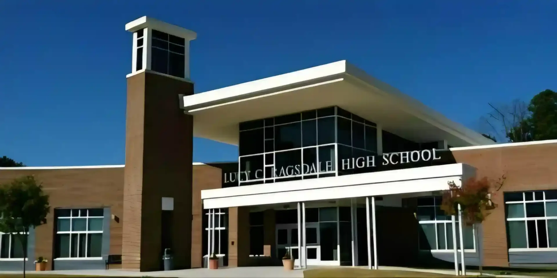 Ragsdale High School exterior in Jamestown NC