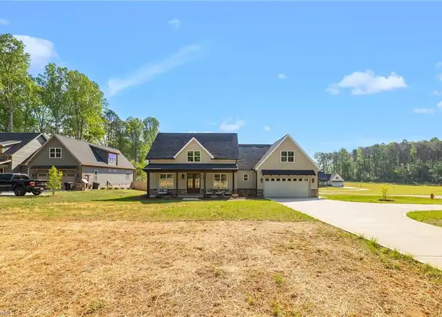 Walkertown North Carolina homes and neighborhood view