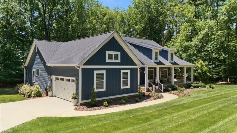 203 Spinnaker Court Lexington – photo 2