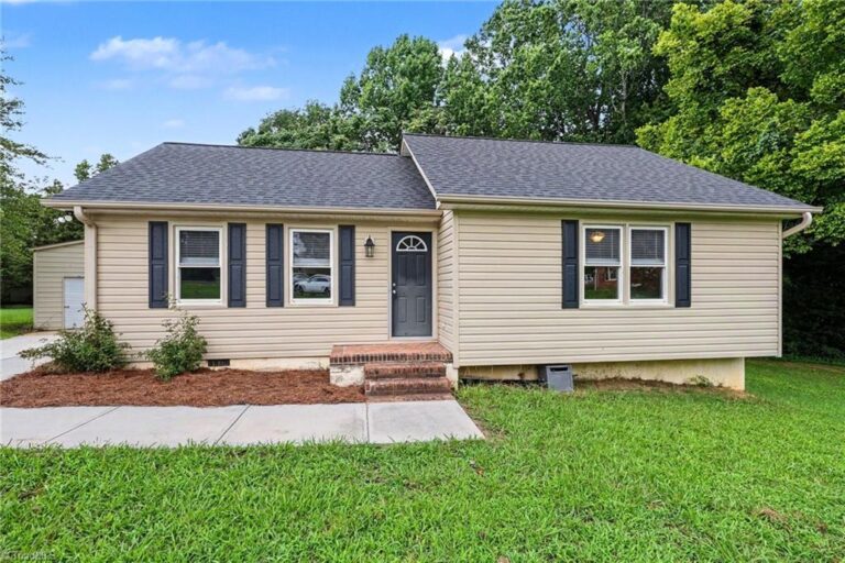 225 Meadow Trail Lexington – photo 2