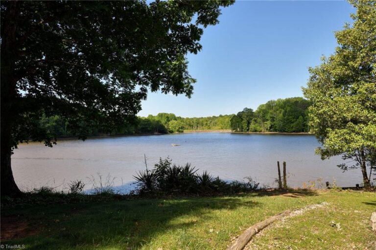 540 Waters Road Salisbury – photo 2