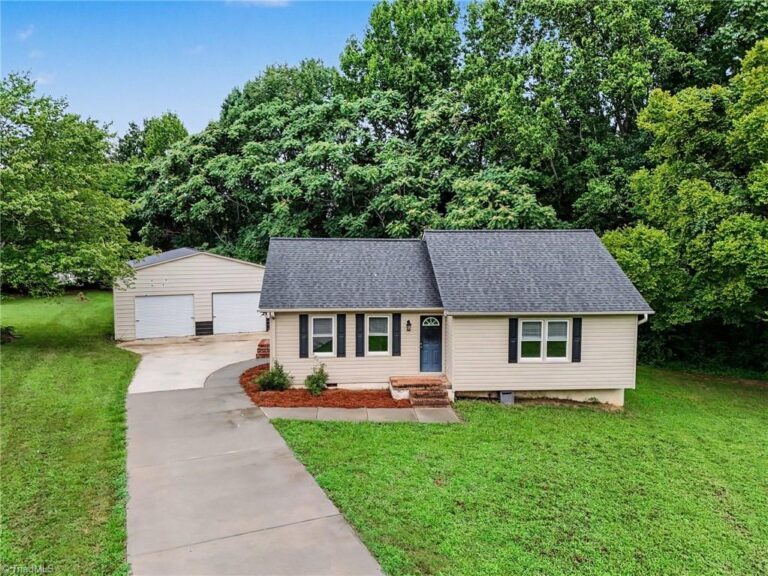 225 Meadow Trail Lexington – photo 3