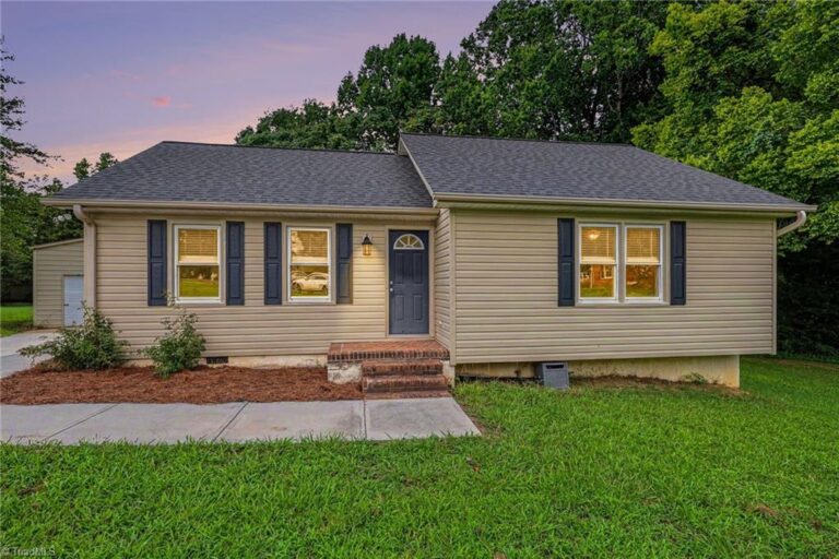 225 Meadow Trail Lexington – photo 1