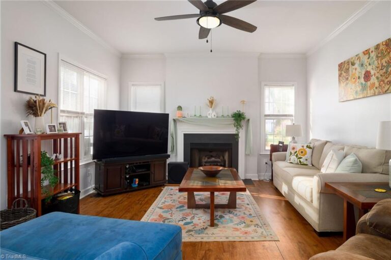 3905 Fairstone Place High Point – photo 8