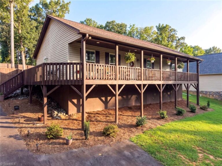 133 Lake Drive 9 Lexington – photo 2
