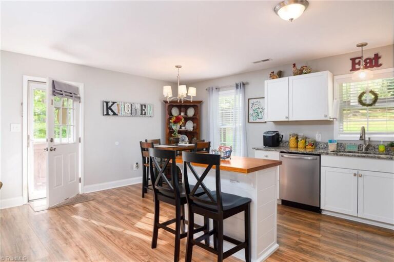 133 Lake Drive 9 Lexington – photo 9