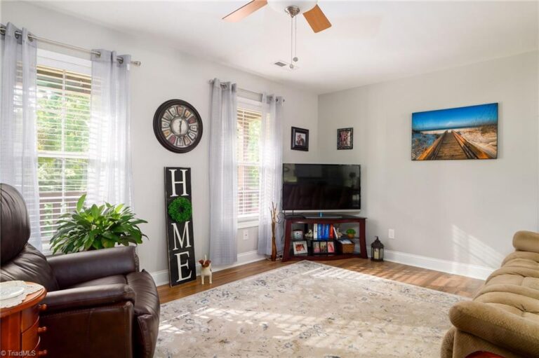 133 Lake Drive 9 Lexington – photo 8
