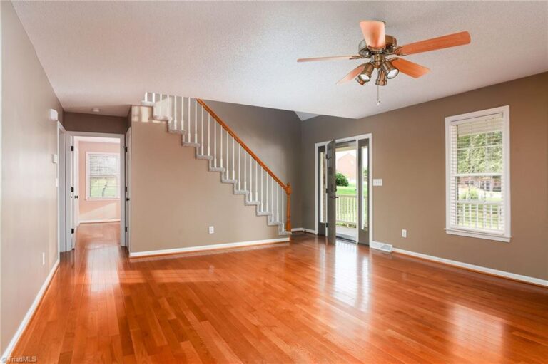 182 Crowfoot Court Lexington – photo 6