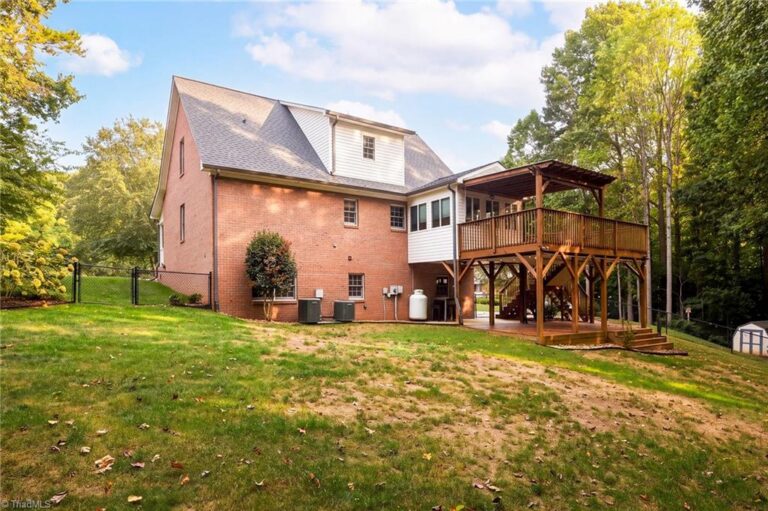 182 Crowfoot Court Lexington – photo 4