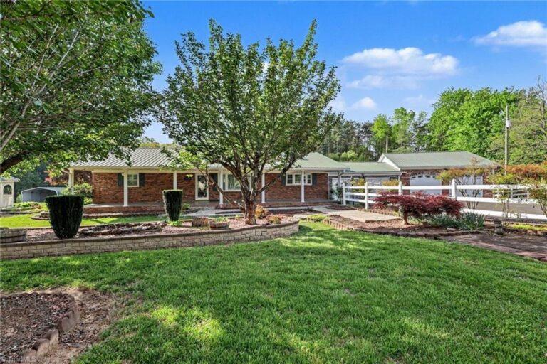 1362 US Highway 311 Walnut Cove – photo 2