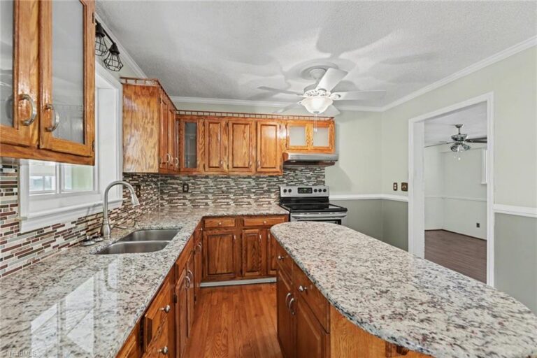 1362 US Highway 311 Walnut Cove – photo 10